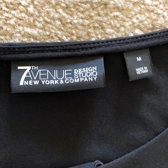 7 th Avenue New York Co  Black Cut Out Top Med - Picture 5 of 7